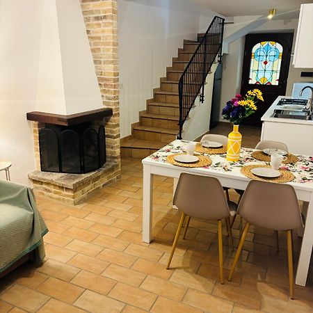 Al Belvedere Apartment II อาตริ ภายนอก รูปภาพ